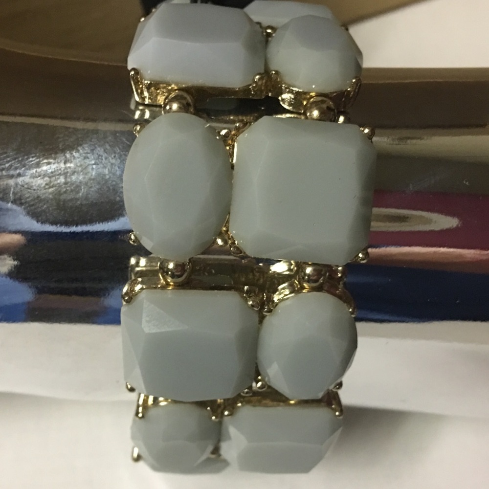 Target Stretch Bracelet - Picture 7 of 8